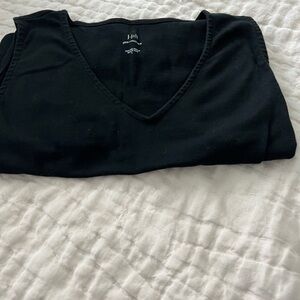 TANK TOP Jet Black V-Neck